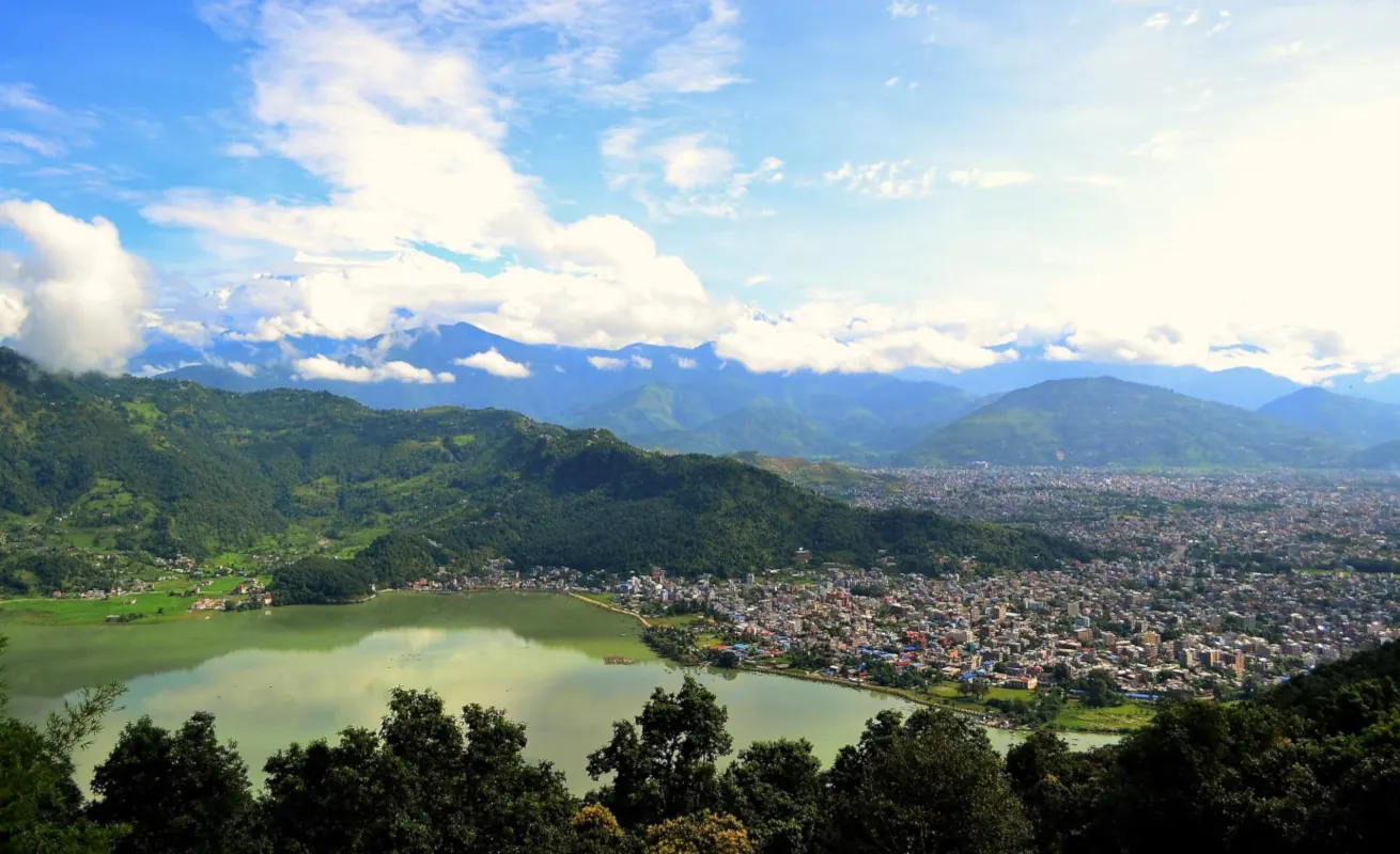 Pokhara-lake