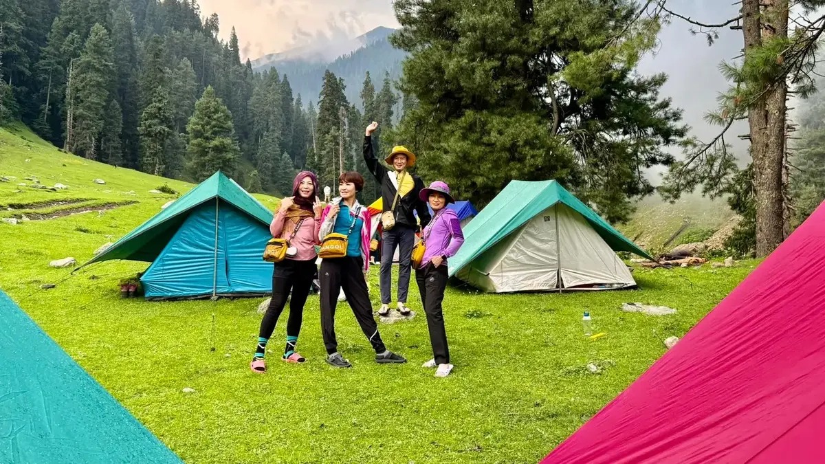 Trek to Sukhnai - Warwan Valley Trek