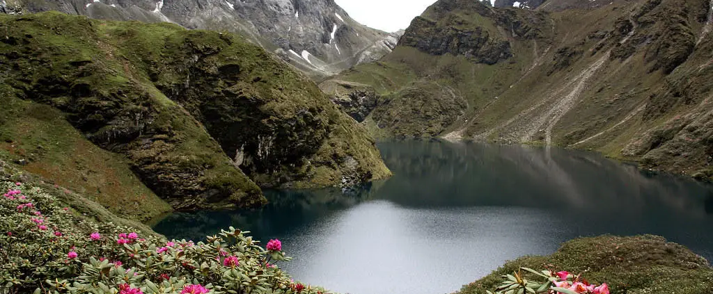 bhutan-snowman-trek Lake