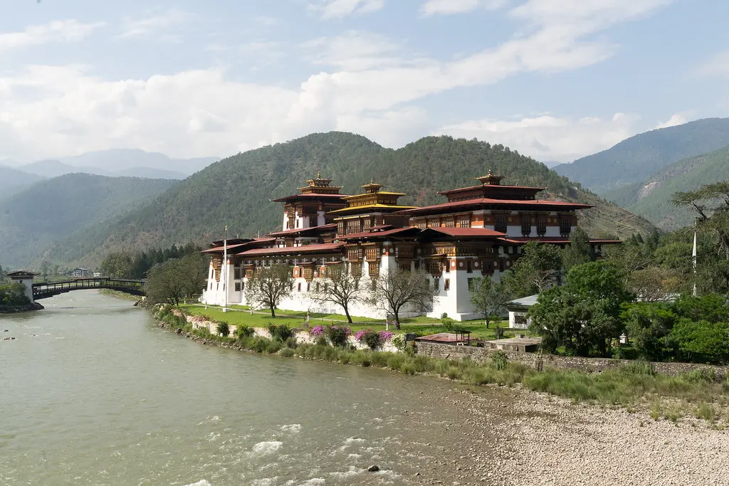 bhutan trekking tour
