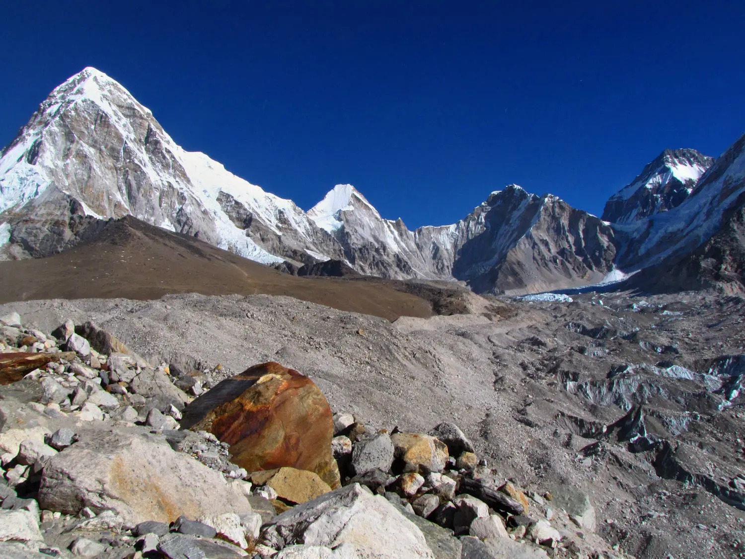 gorak-shep-everest-base-camp-trek-nepal