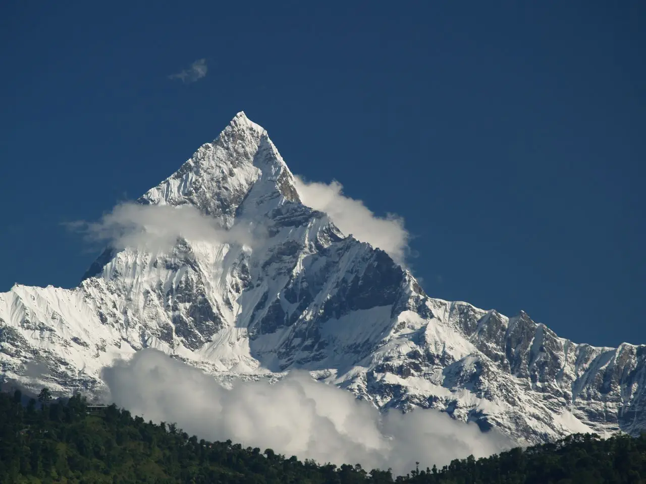 pokhara-machapuchare-mountain
