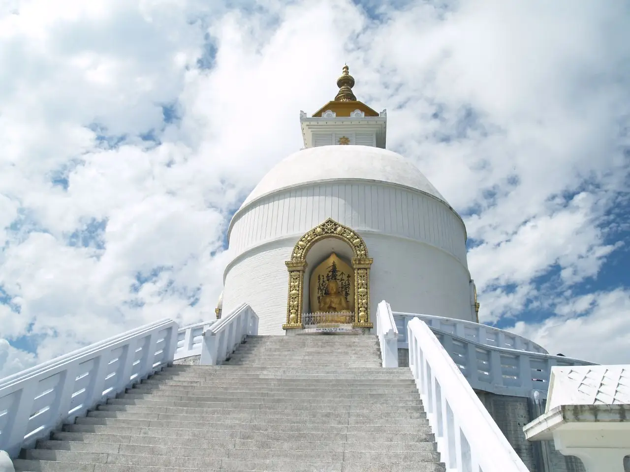 pokhara-peace-pagoda